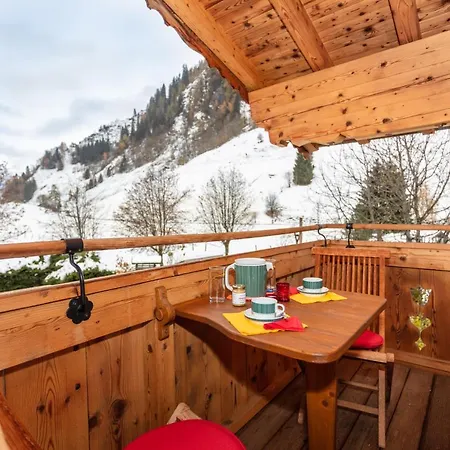 Gaestehaus Luggau Apartamento