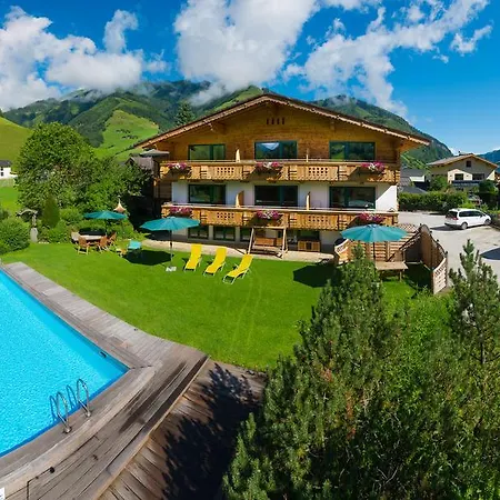 아파트 Gaestehaus Luggau 라우리스